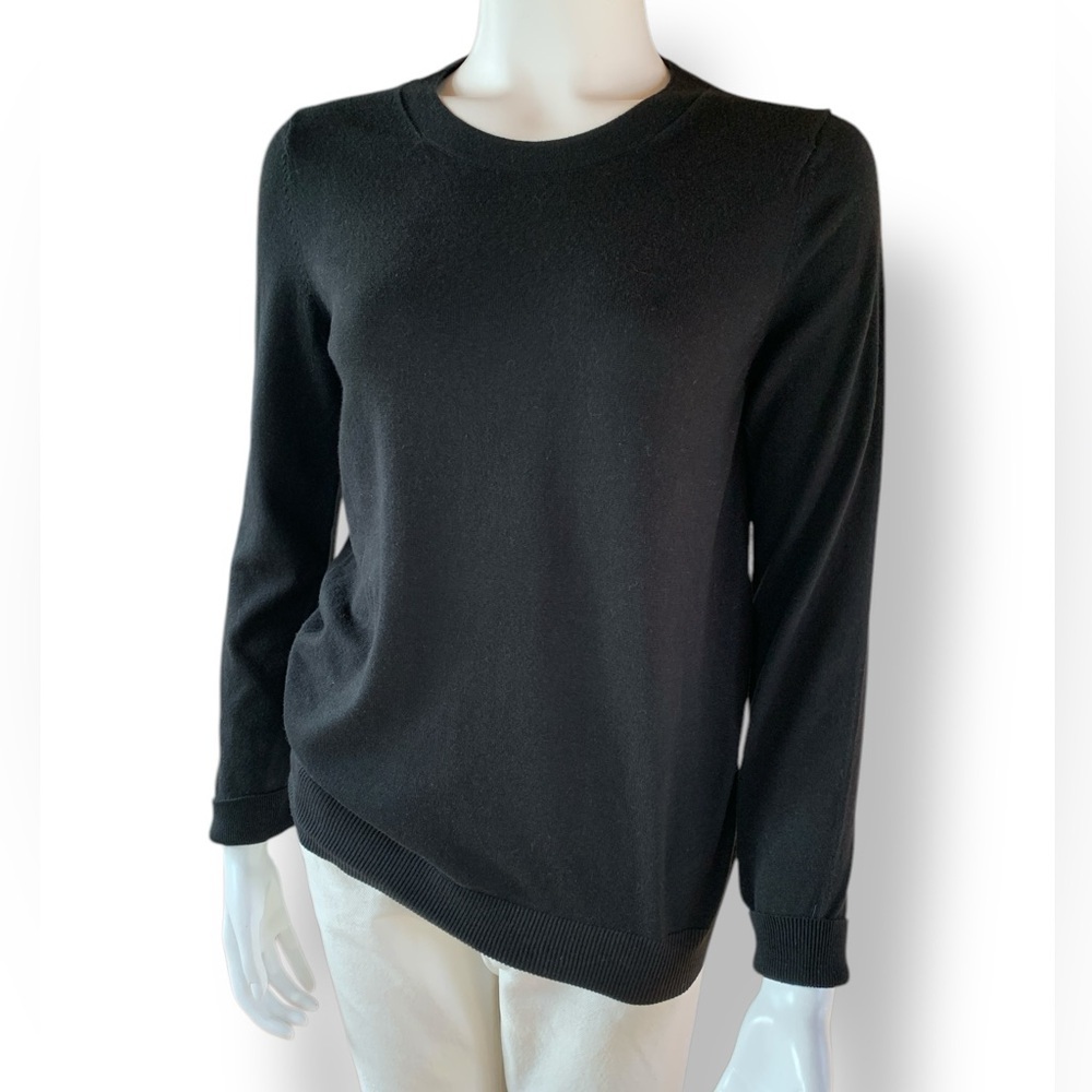Banana Republic black *Forever Sweater* size medium
